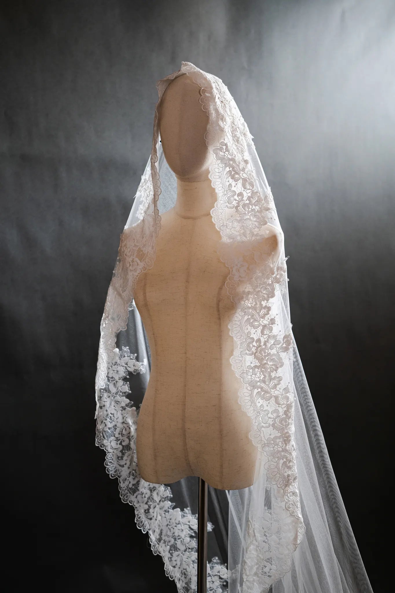 Timeless Scalloped Lace Edge Cathedral Mantilla Bridal Veil