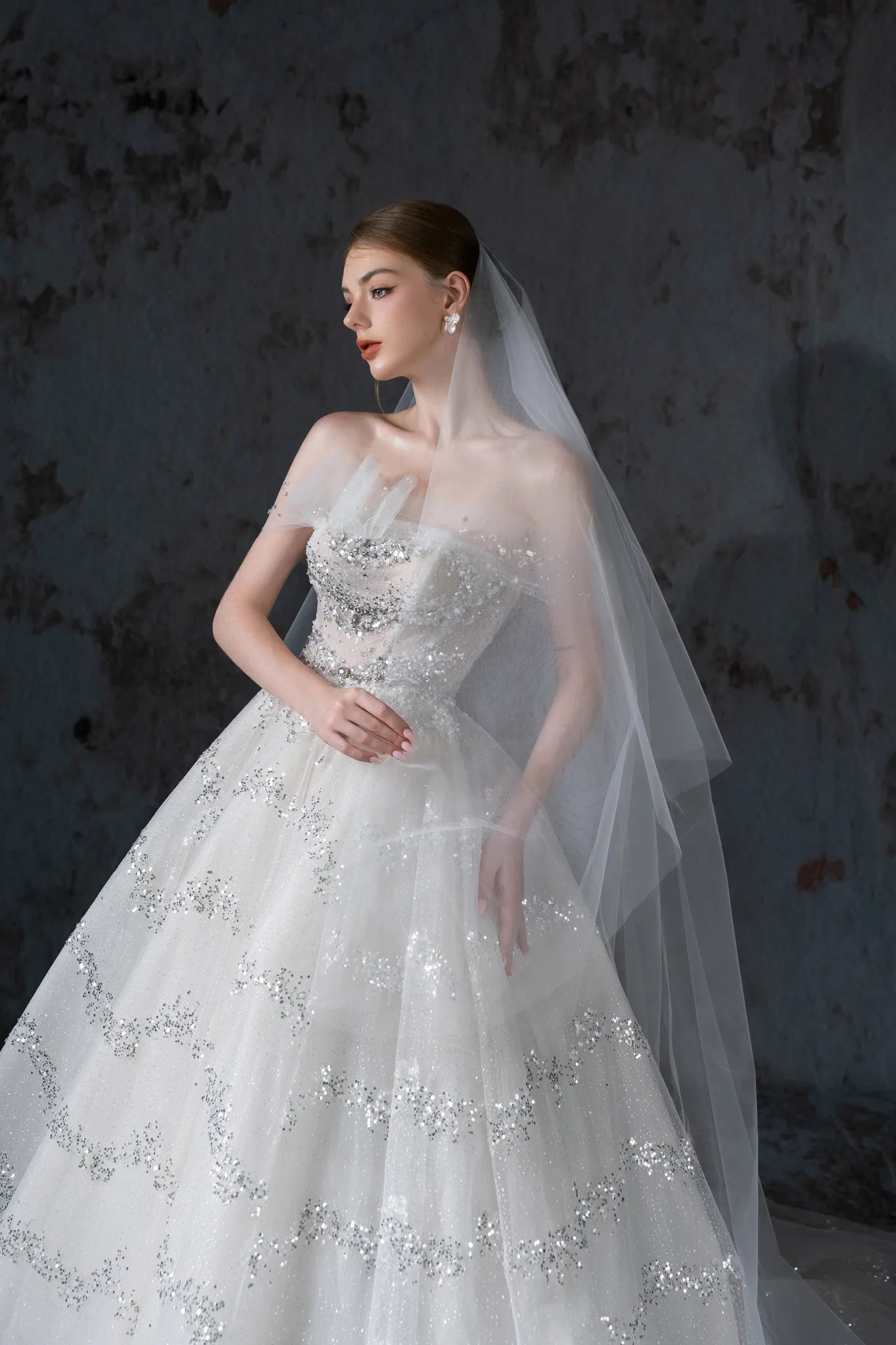 L07: Starlit Symphony: A Radiant Masterpiece for the Modern Icon