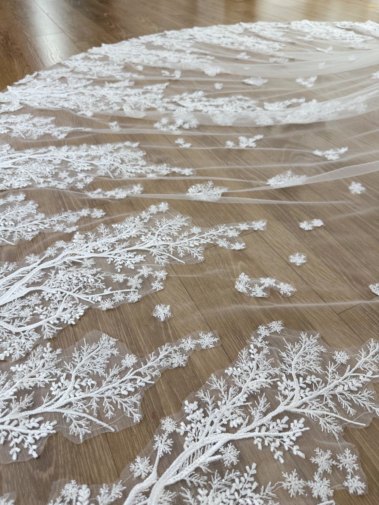 Royal Cathedral Floral Vine Lace Bridal Veil