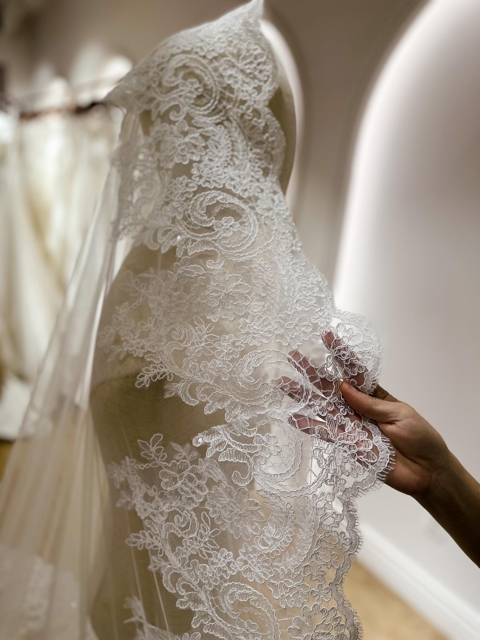 Royal Cathedral Mantilla Wedding Veil, Scalloped Lace Border