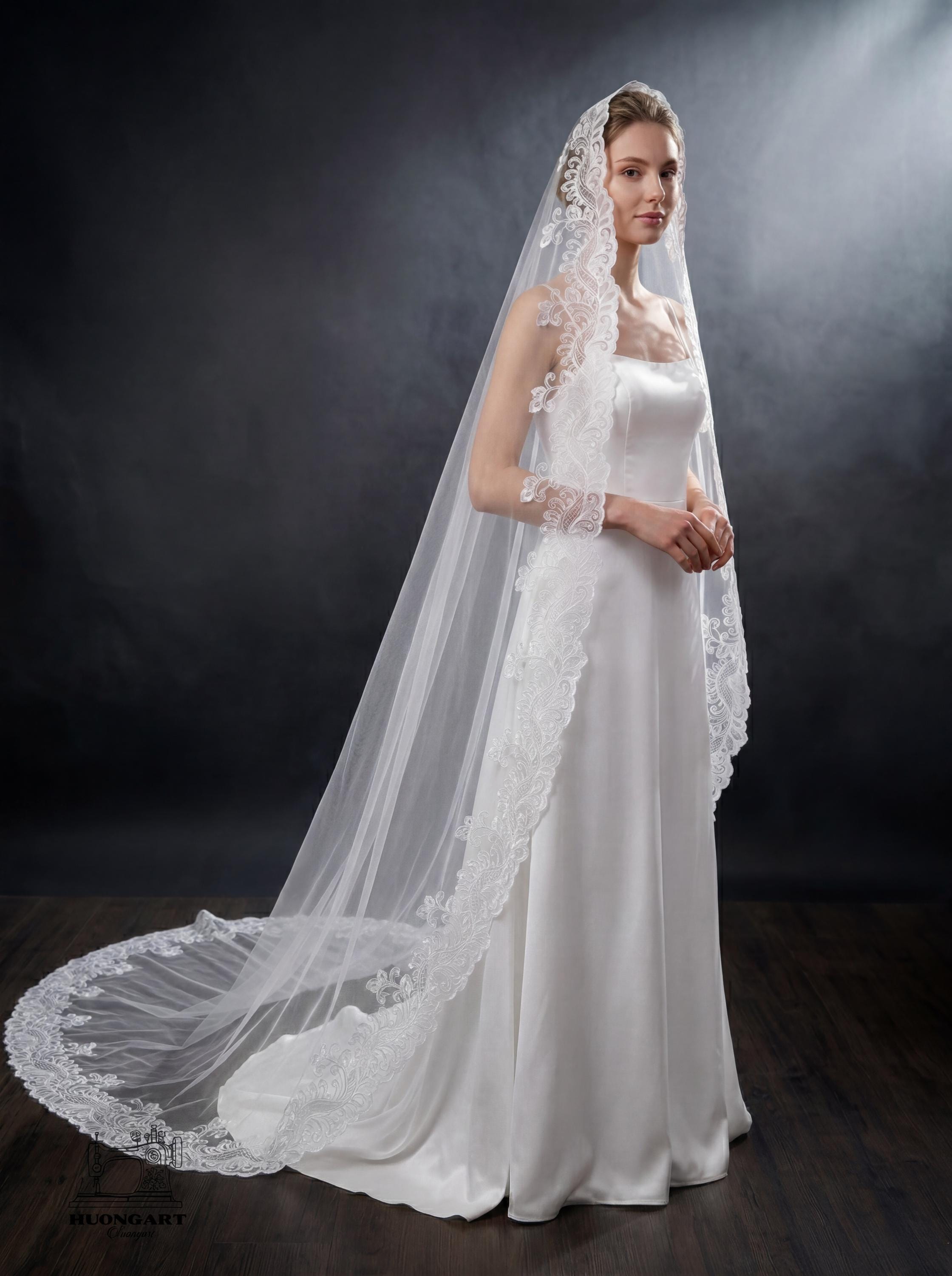 Baroque Lace Mantilla Wedding Veil – Wide Scalloped Cathedral