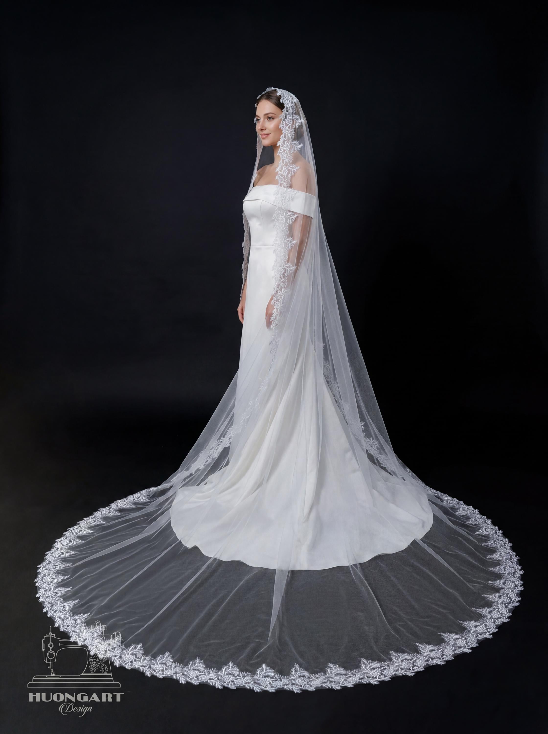 Sparkly Floral Embroidered Mantilla Bridal Veil | Scalloped Edge