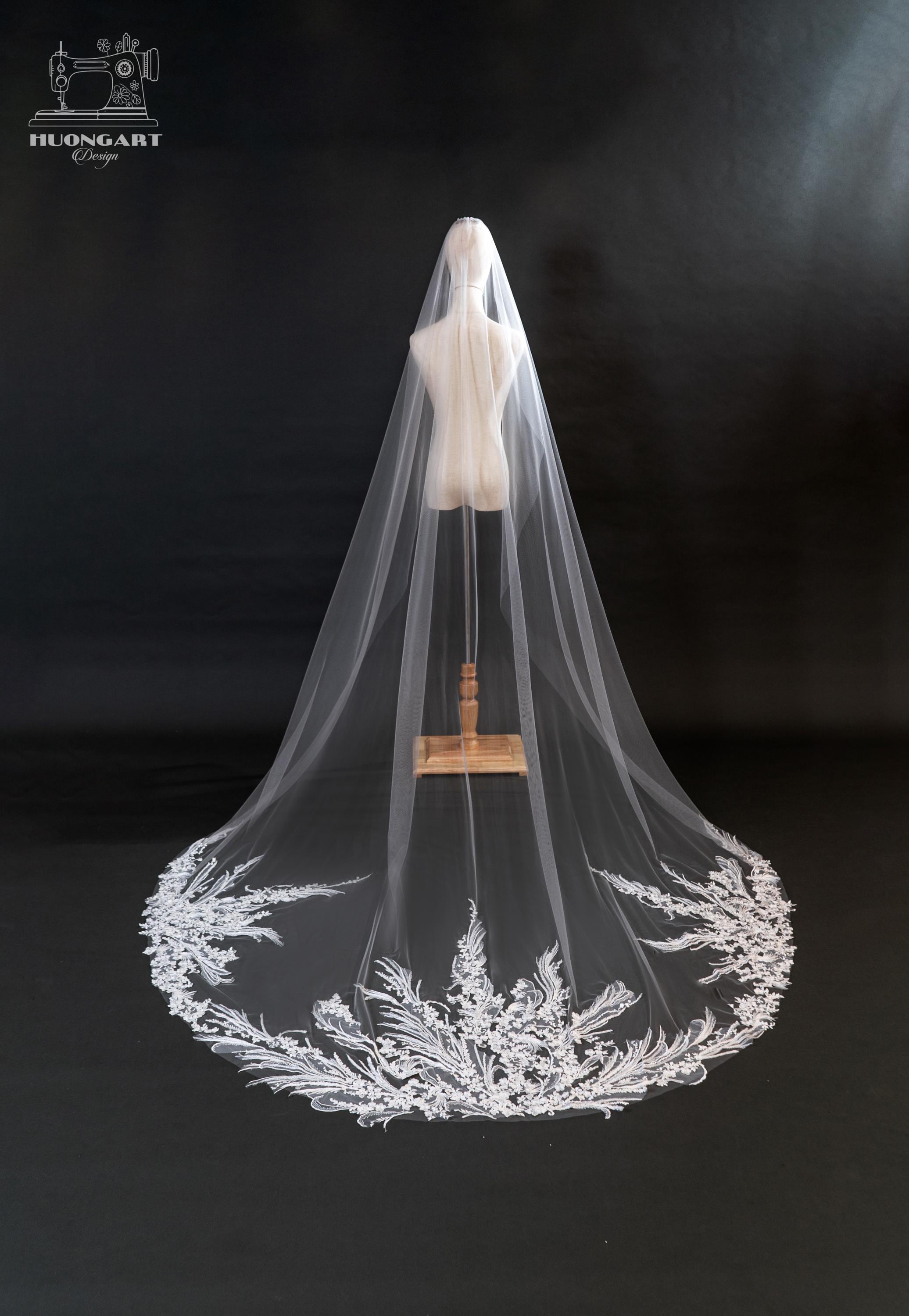 Majestic Fern Embroidered Cathedral Veil – Botanical Leaf Lace