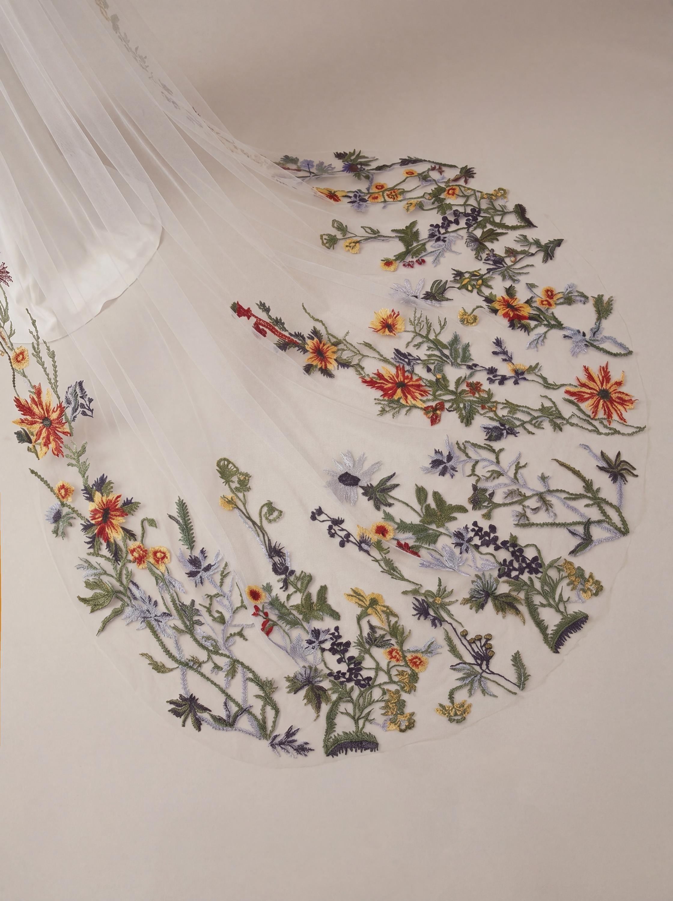 Colorful Wildflower Embroidered Wedding Veil – Cathedral Drop Cut